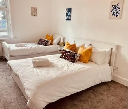 Two Bedroom, Off-Road Parking Ludgershall (Hampshire) Exterior foto